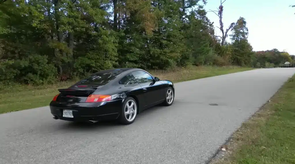 Guy bought cheapest Porsche 911 he's ever seen on Craigslist