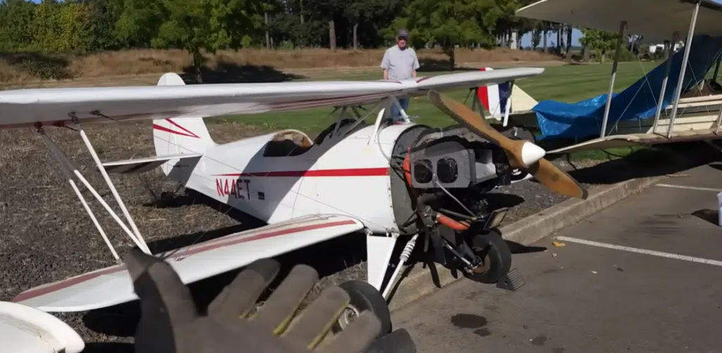 Man fixes tiny airplane that'd only flown once 27 years ago