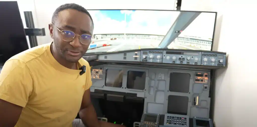 This man turned his spare room into an Airbus A320 cockpit