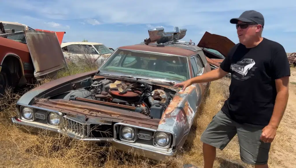 Man in Idaho finds acres upon acres of abandoned cars, the US' largest junkyard