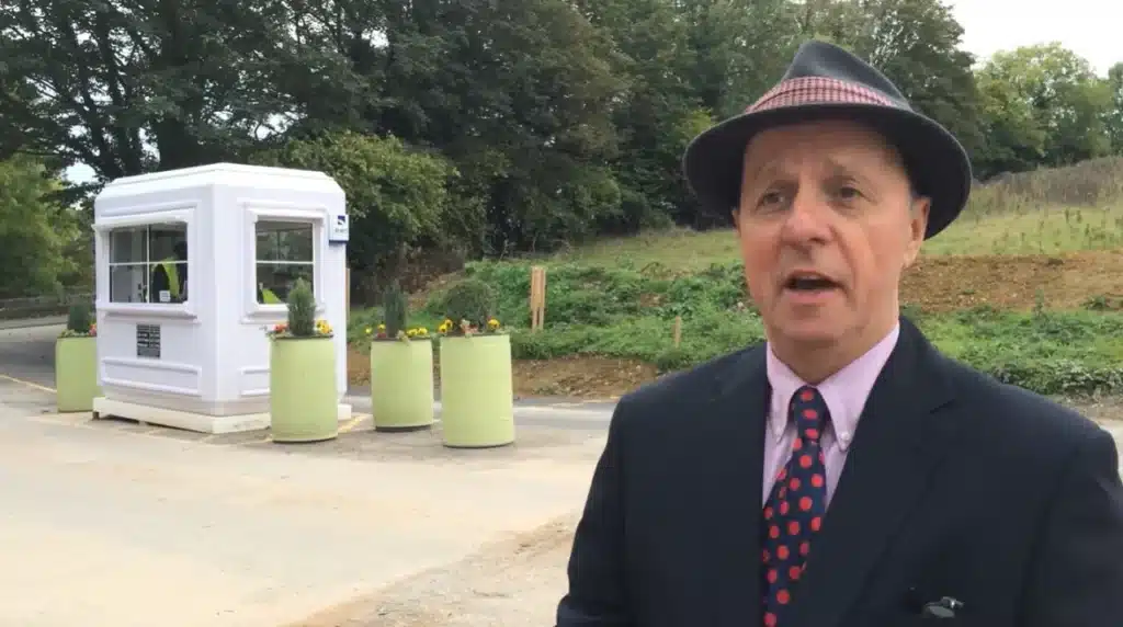 UK man set up his own toll road without planning permission and it attracted 100,000 vehicles in days