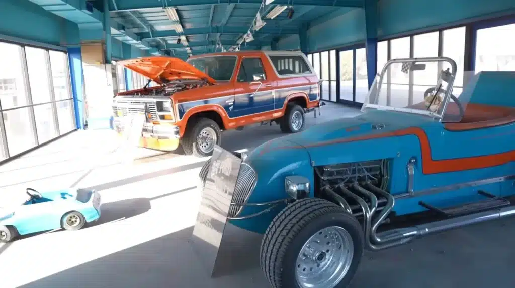 A Texas abandoned museum hides classic cars, trophies, and even a rare Ford GT40, frozen in time since its closure in 2014