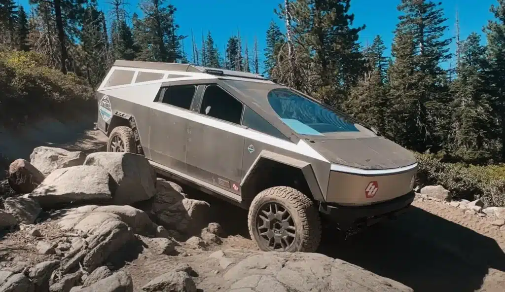 Tesla Cybertruck attempts California’s brutal Rubicon trail and it goes awkwardly 2 Tesla Cybertruck attempts California’s Rubicon Trail but faces repeated tie rod failures and battery strain during the grueling off-road test
