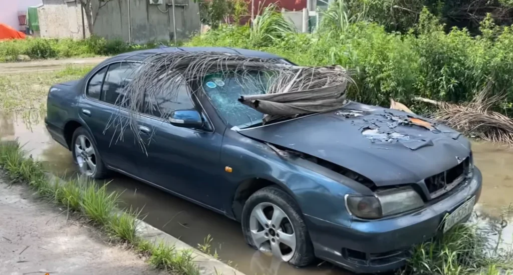 Men transform 90s Nissan into a Lamborghini Revuelto in 350 days