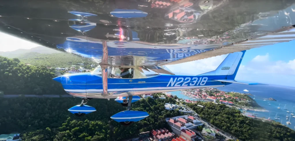 Man who has been landing at infamous airport in flight simulator since 9 years old attempts in a real Cessna
