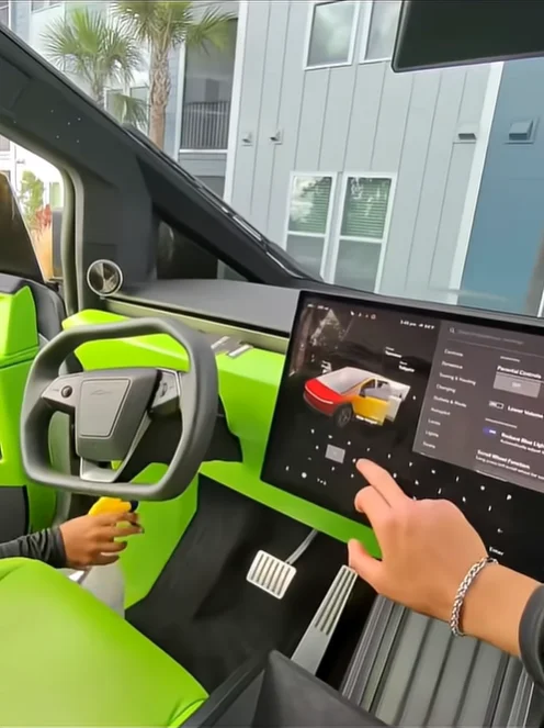 NFL player gets his 1-of-2 Tesla Cybertruck detailed in Florida and tries to pay more