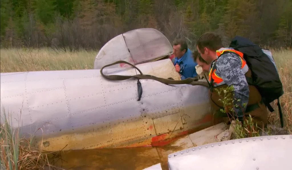 Pilots battle swamps to recover Amelia Earhart-era Lockheed Electra lost for 40 years in Canada