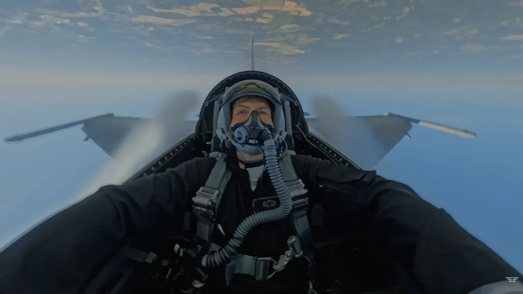 US man gets the chance to fly in an F-16 Viper and 9Gs push his body to the limit in 'most violent' flight
