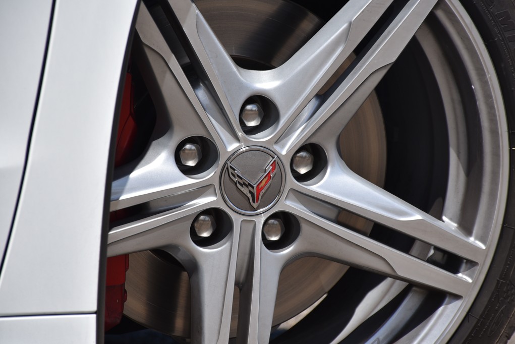 Corvette Stingray testing shows how Corvette C8 daily driving feels with a mid-engine layout, real comfort, and performance on tap