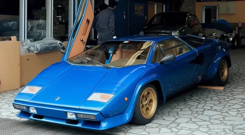 This rare Lamborghini Countach LP400 S was missing for 30 years but turned up in Japan looking almost brand new with shockingly low mileage