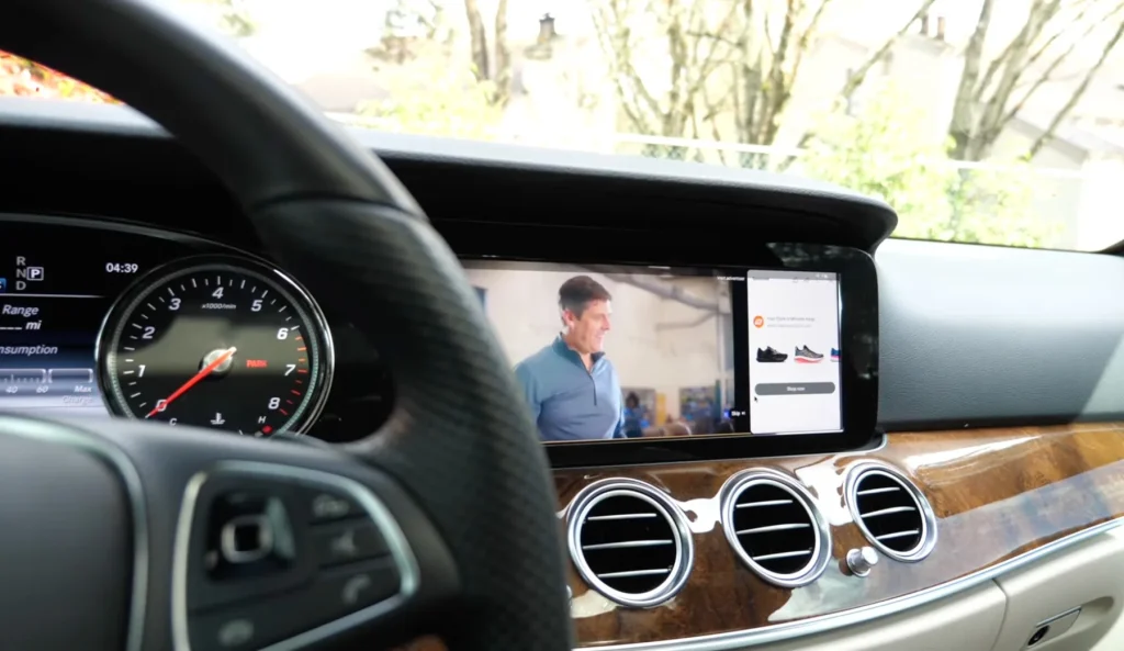 Apple CarPlay has been around for a while, but as with most tech gizmos, people never stop finding new hacks to make it even better