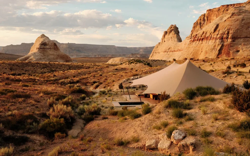 Documenting his journey to America's secret billionaire hotel, Camp Sarika at Amangiri, Sam Wilson was left in awe by the stunning serenity, privacy, and food