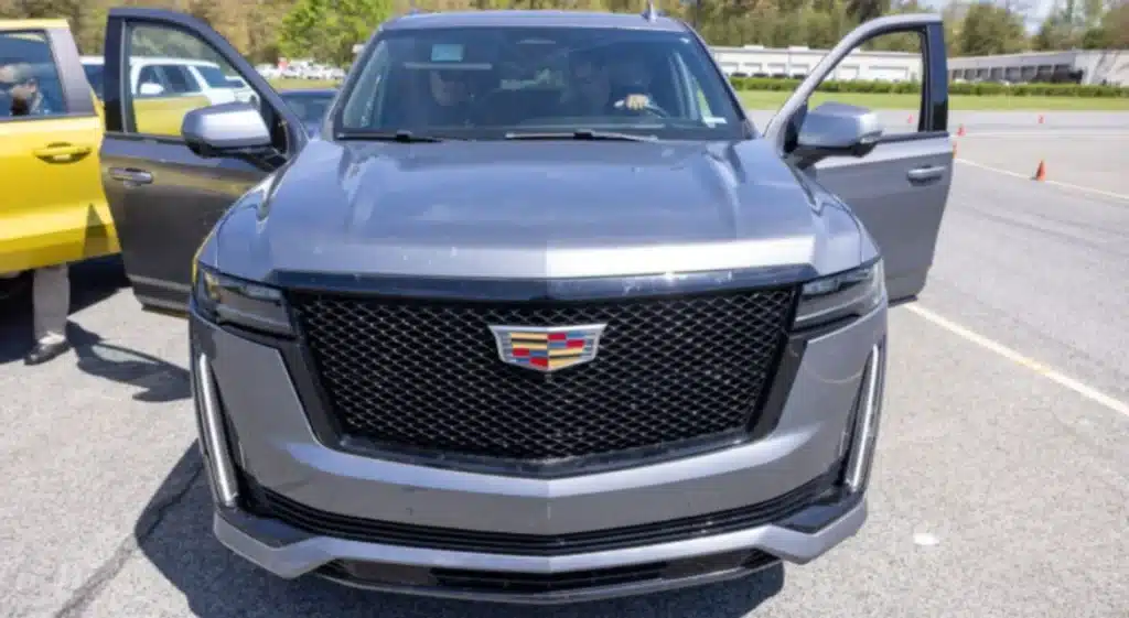 The Secret Service is making its Special Agents learn how to drive manual cars