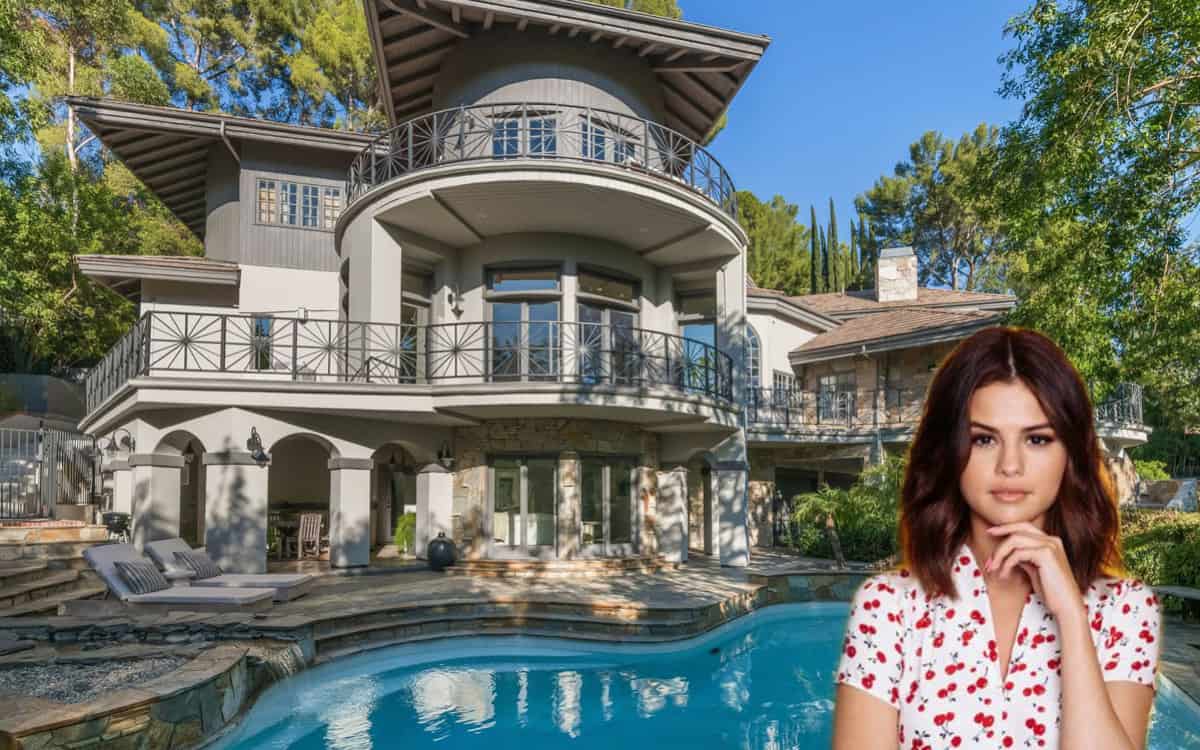 Take a sneak peek inside Selena Gomez's home worth $4.9M. (2023)