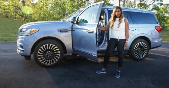 Serena Williams with her 2020 Lincoln Navigator