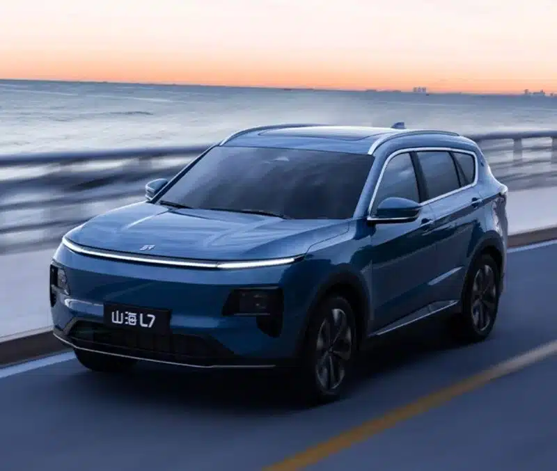 Chinese hybrid EV packs a gargantuan 932-mile range with its 355 HP