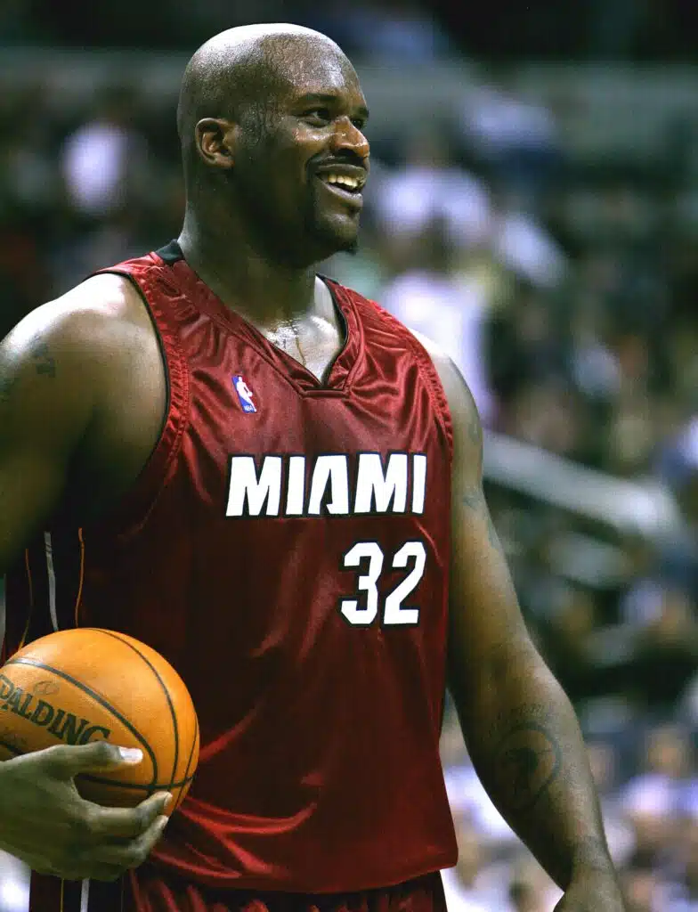 Shaquille O'Neal sold his outrageously luxurious bus and the billionaire buyer doesn't mind one ridiculous detail