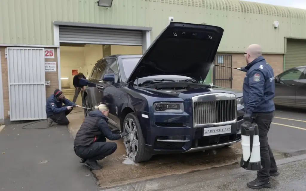 This guy buys a $248K Rolls-Royce Cullinan sight unseen and reveals what happened