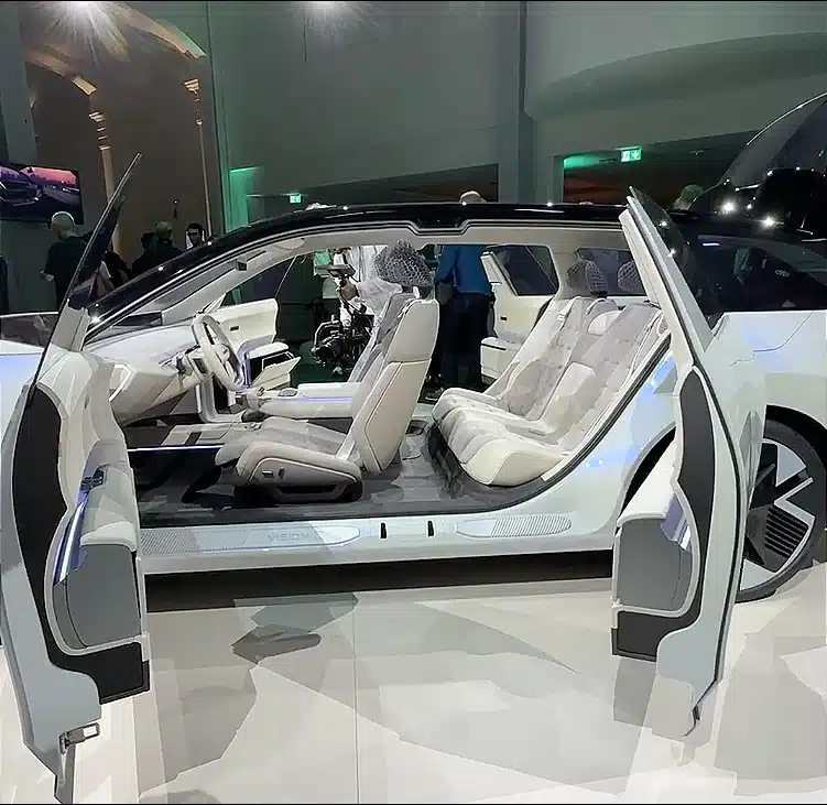 Škoda Vision O is a totally new take on station wagons, with an ultra-futuristic design and electric power, and components made out of recycled materials