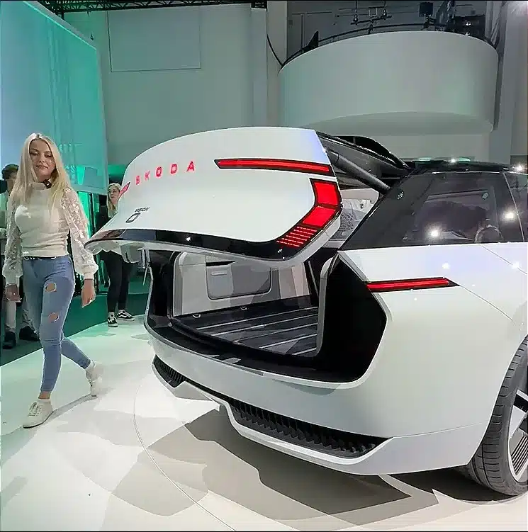 Škoda Vision O is a totally new take on station wagons, with an ultra-futuristic design and electric power, and components made out of recycled materials