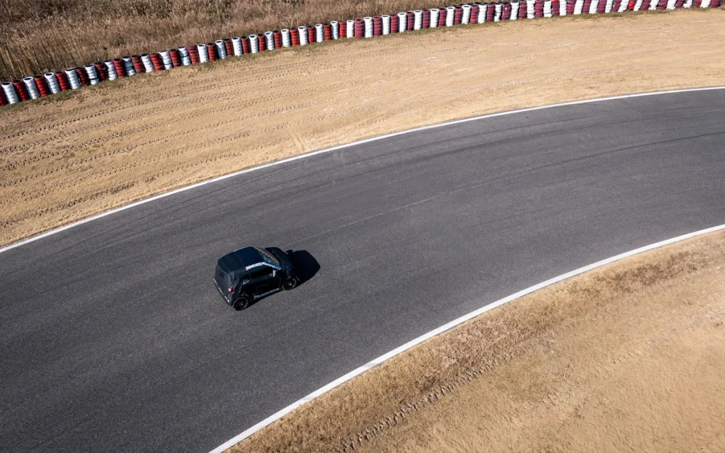 Ahead of its world premiere next year, the smart #2 has begun testing, taking the compact city car game to extraordinary new heights