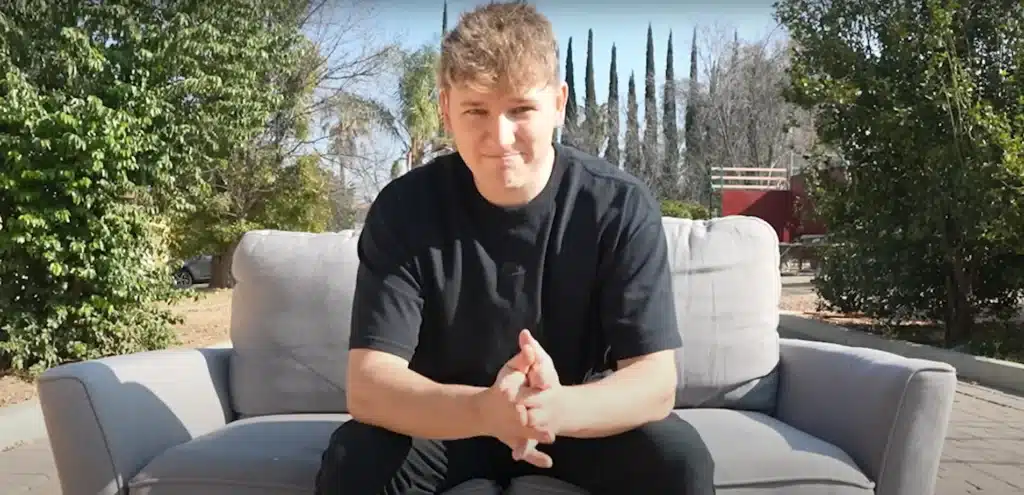 Sofa, so good! American YouTuber turns his couch into a car