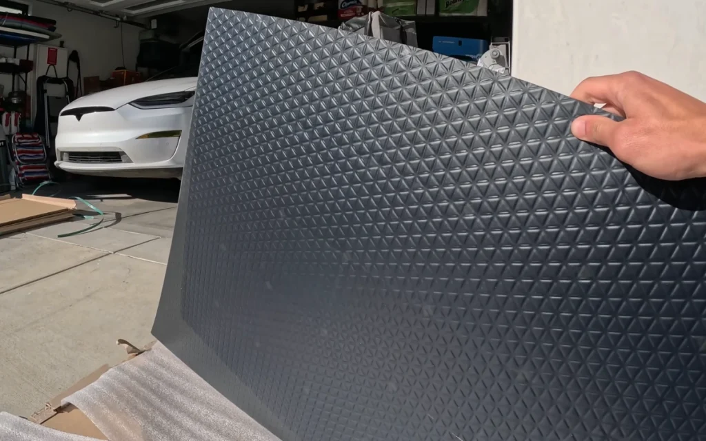 Getting some extra range on your EV is never a bad thing, but an Oregon man took it one step further by installing DIY solar panels on his Tesla Model X.