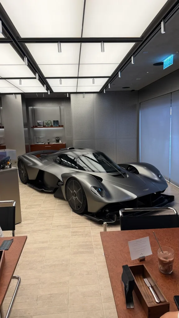 Somebody spotted an Aston Martin Valkyrie casually parked inside a Hong Kong cafe