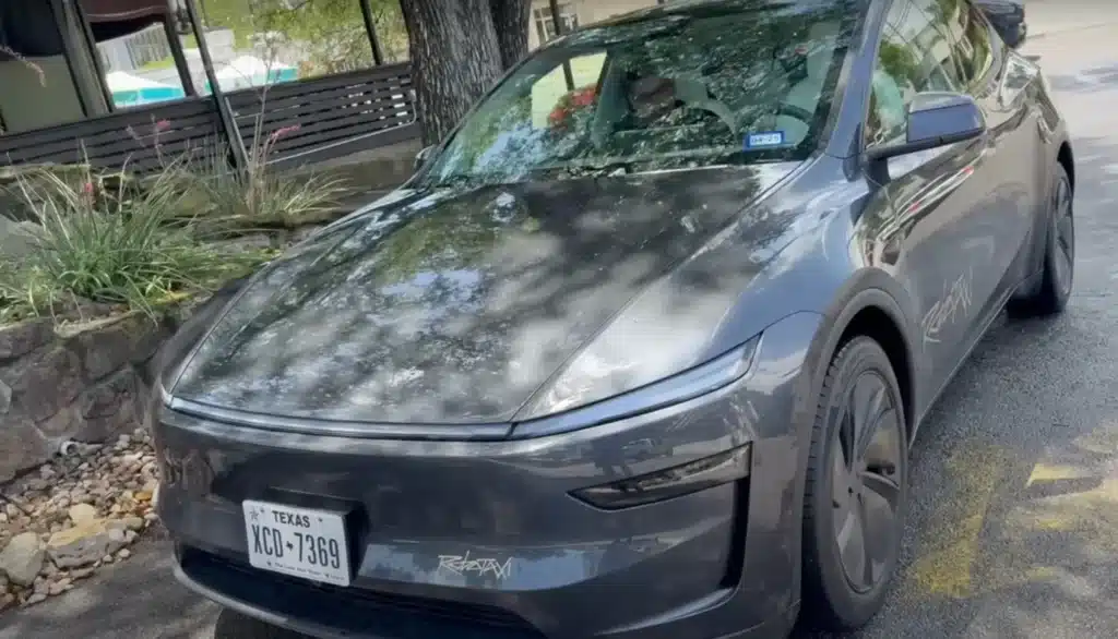 Somebody already tried Tesla Robotaxi in Austin, Texas