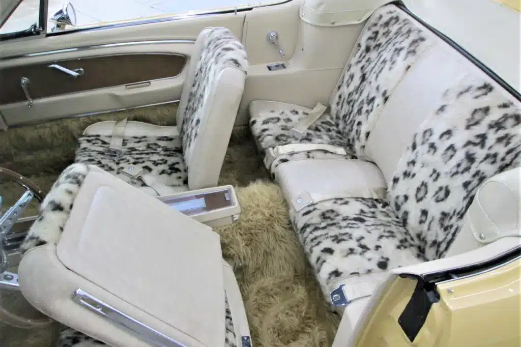 Sonny and Cher had matching Mustangs - the cars stayed together after they divorced