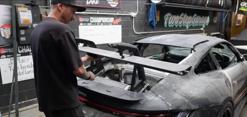 This man is building a Porsche GT3 in his garage - and he is using 3D-printed parts to do it