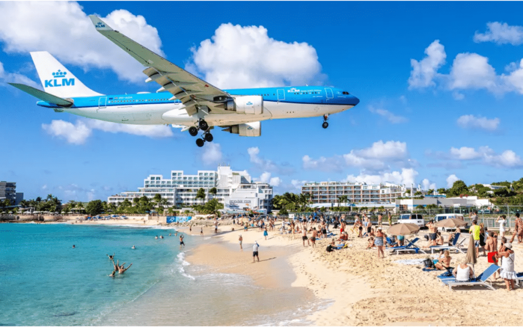 Plane landings in St Maarten are extremely low - with planes being as low as 100ft from the ground.