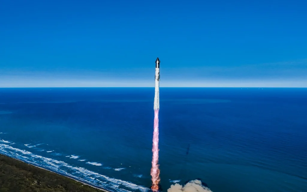 SpaceX Starship launches could delay up to 12,000 commercial flights in Florida annually due to shared airspace