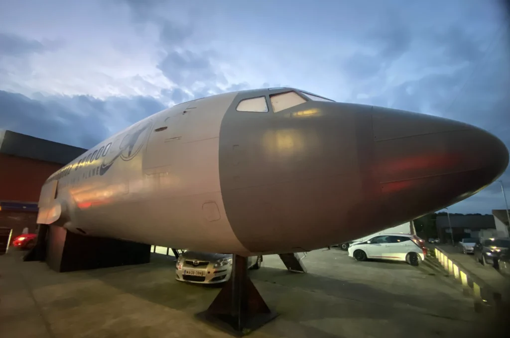There's a Boeing 737 that's been turned into a restaurant and I went to see what it's like