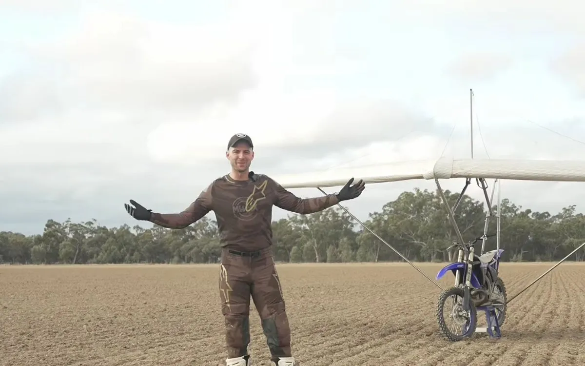 Supercross rider creates amazing flying motorcycle ‘kite bike’