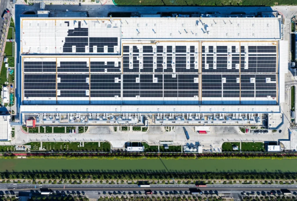 Tesla Centers in Asia are using rooftop solar panels to power EV production