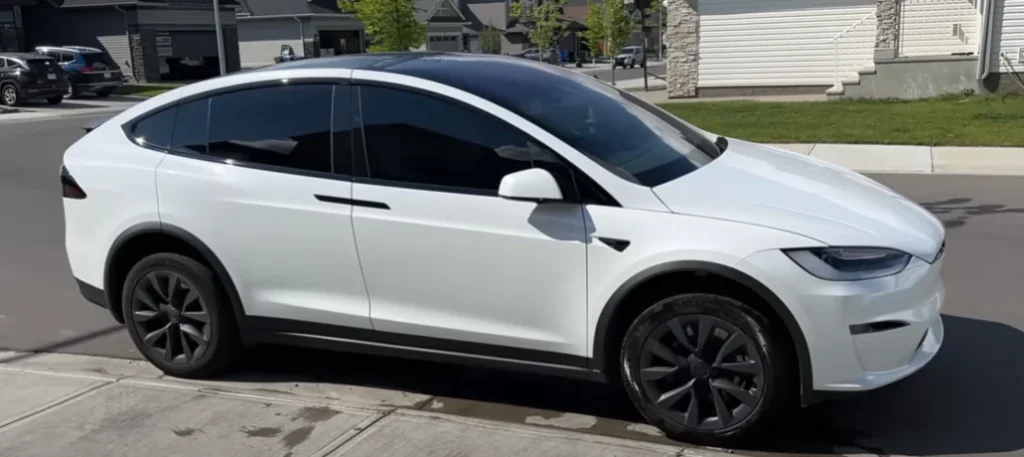 Canadian drove his Tesla Model X until it died to see what really happens when the battery says 0%