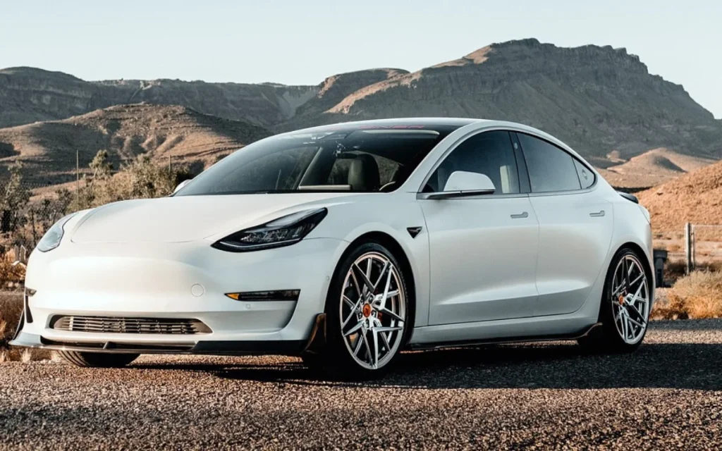Canadian drove his Tesla Model X until it died to see what really happens when the battery says 0% 