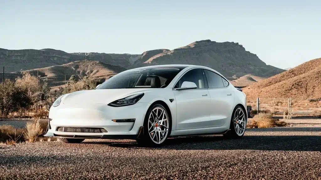 Huawei creates patent for battery that offers nearly 2,000-mile driving range and 5-minute charging time