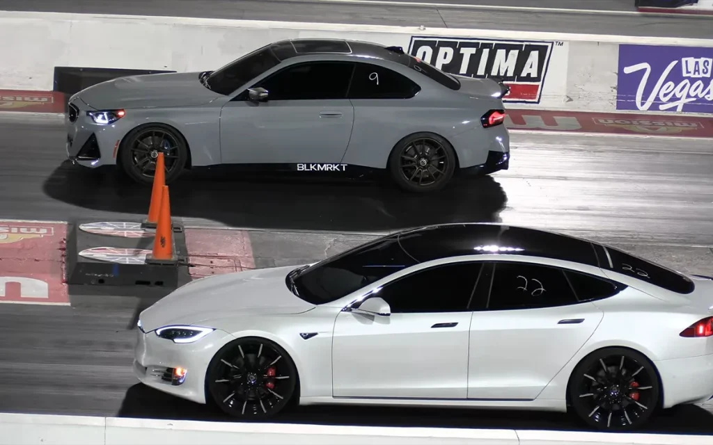 A standard BMW M240i caused uproar on the Las Vegas strip as it dragged a Tesla Model S in what should have been a usual gas vs EV put down