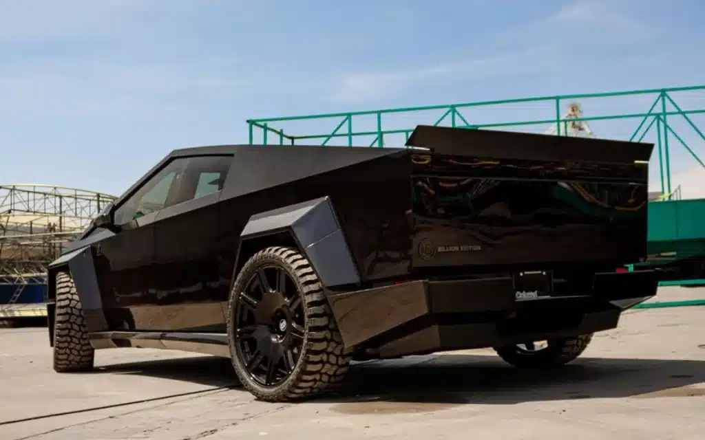 Mexican tuner makes huge statement with widebody Tesla Cybertruck on stilts