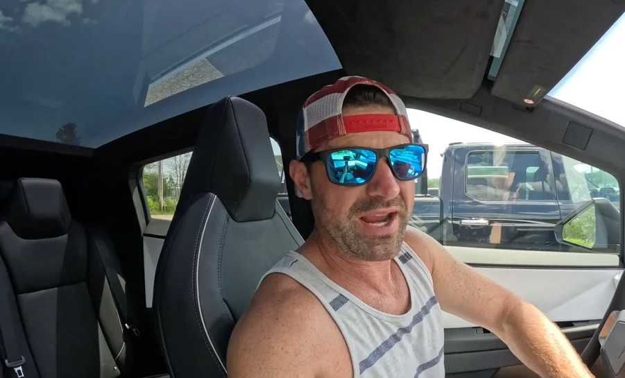Florida man using his Tesla Cybertruck to tow his boat for 2 hours to lake ends up coming to a damning conclusion