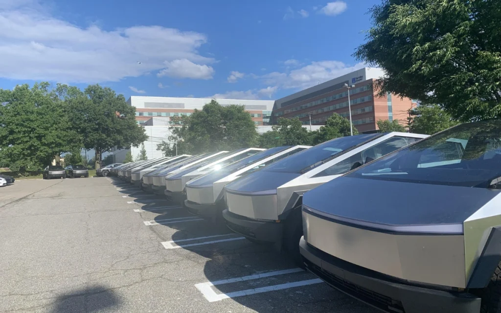Recent registration data reveals that SpaceX significantly bolstered Tesla Cybertruck delivery figures through massive internal fleet acquisitions