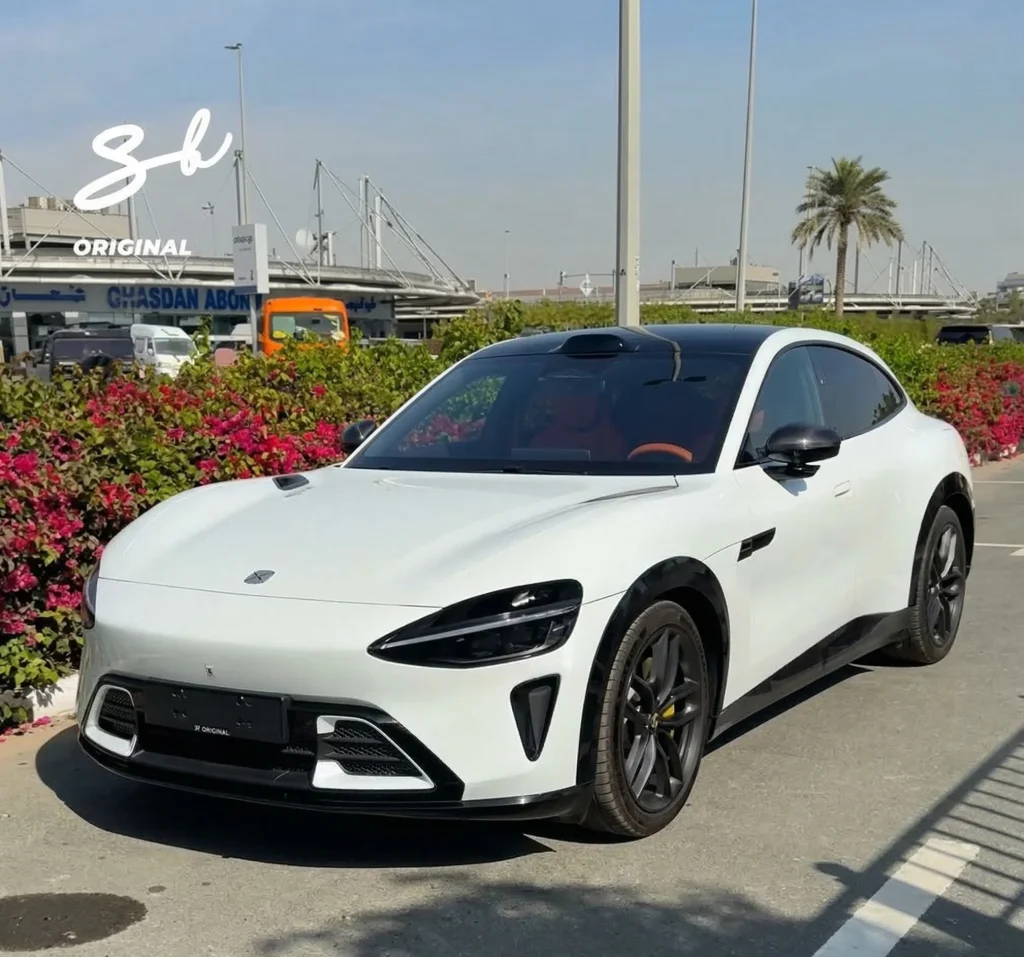 Man gets behind the wheel of Chinese EV dubbed a ‘Tesla killer’ and shows why other carmakers should be worried