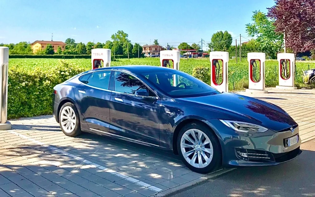 Tesla Model S has now been discontinued as Tesla pivots towards autonomy and robotics, but this is a car some of us are going to miss