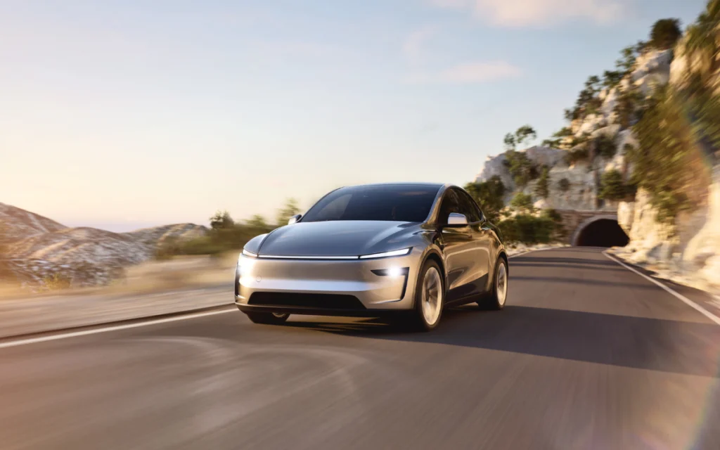 An analyst shares his honest review of the Full Self Driving, or FSD, function from Tesla