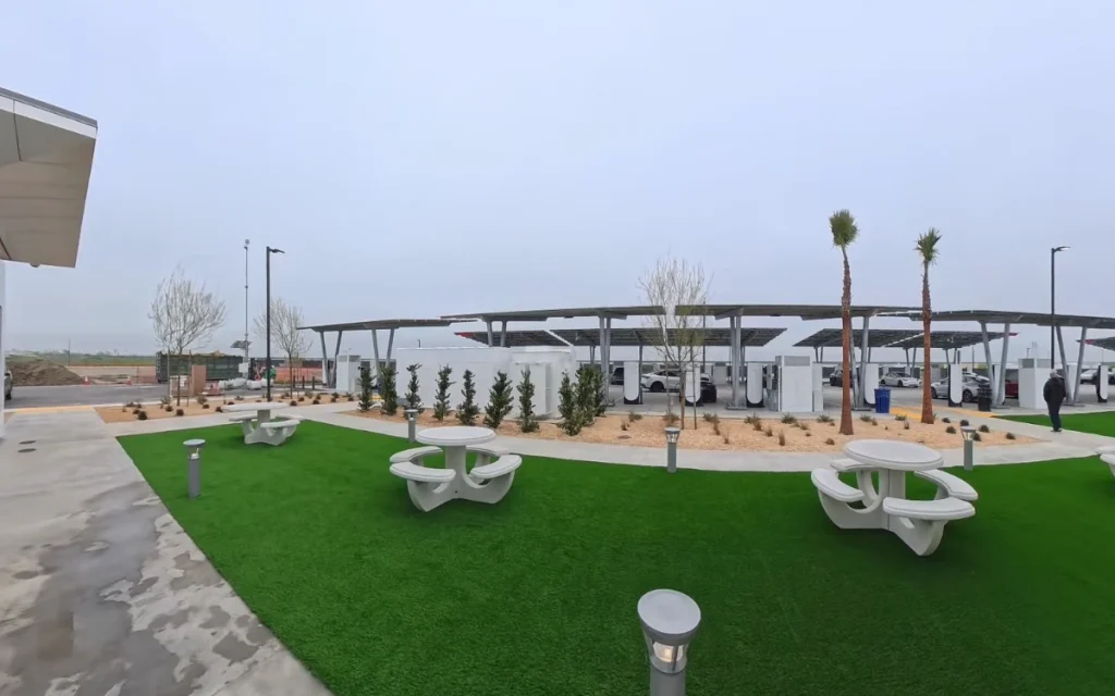 If you think EV charging stations are boring, the largest Tesla Supercharger station, known as Tesla Oasis, is about to completely change your mind.