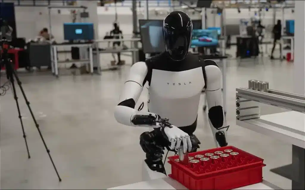 Elon Musk Tesla has two Tesla Optimus robots working autonomously