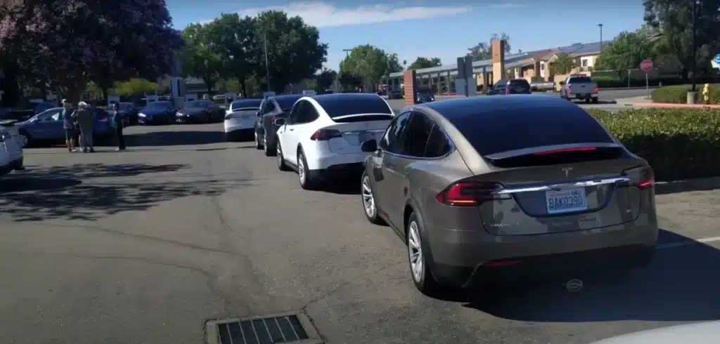 Supercharger Tesla Queue Wait