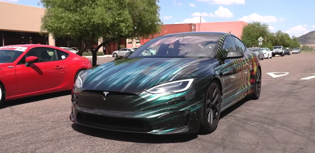 Arizona man puts his Tesla Model S Plaid into launch mode and unsuspecting passengers only react one way